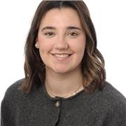 Joven estudiante con experiencia con niños y facilidad y fluidez con los idiomas.